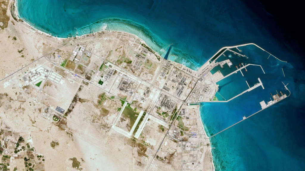Qatar Energy and Chevron resume development of largest ethane cracker plant in the region