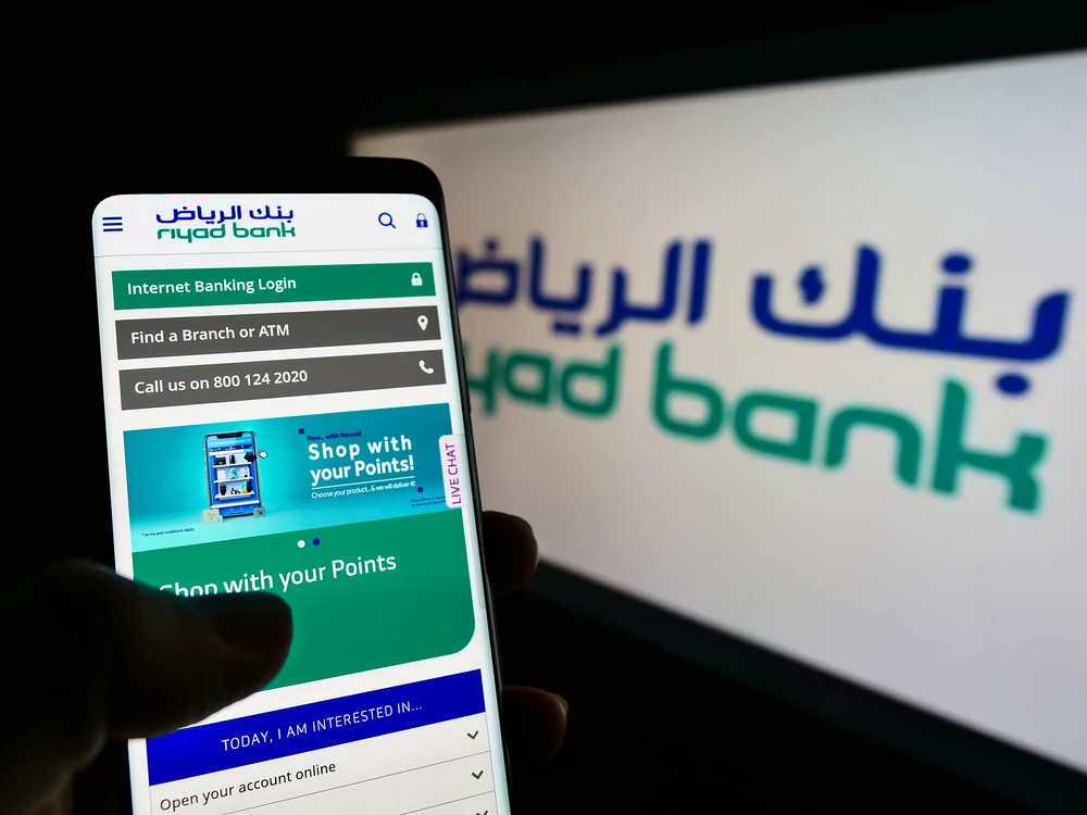 Real Estate Development Fund and Riyad Bank sign finance deal