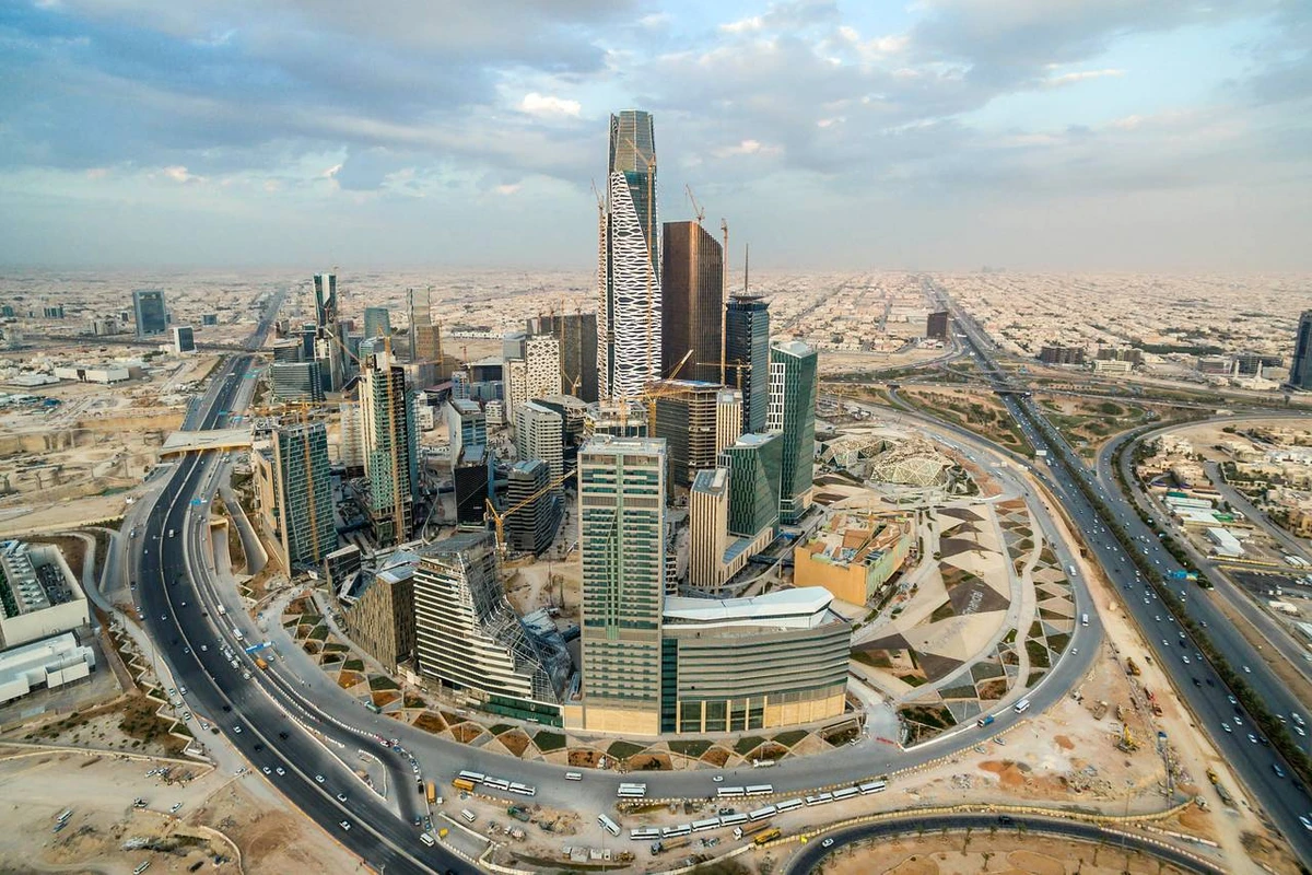 Lower rates for commercial property drive Saudi real estate market in Hijri quarter