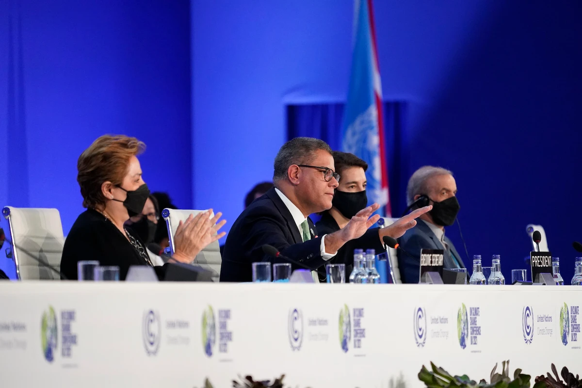 Nations compromise on coal to strike UN climate agreement