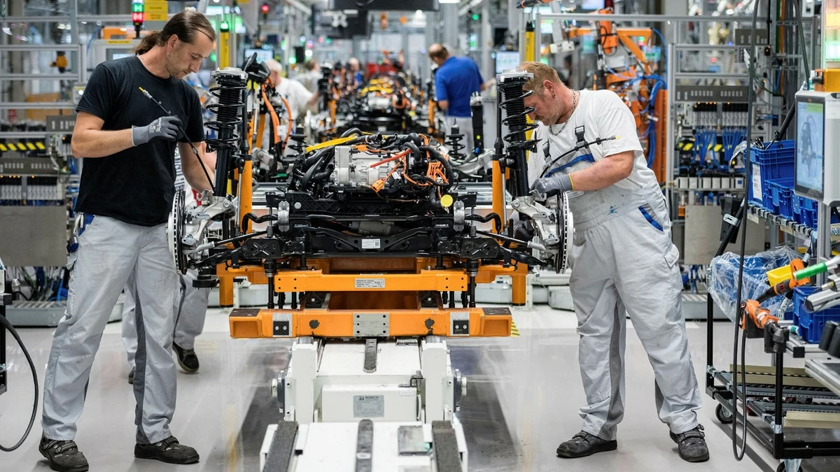 Eurozone’s industrial output down by 0.2%: Economic wrap