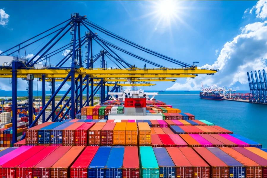 SABB, EXIM sign insurance deal to facilitate exports