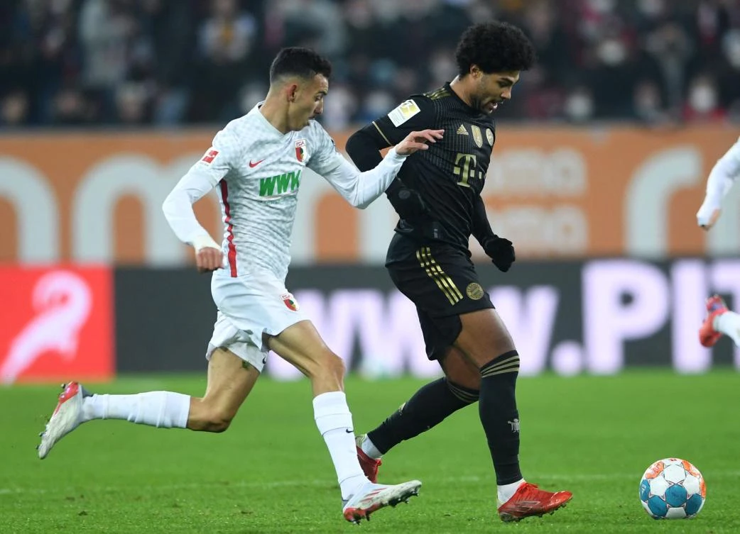 Augsburg stuns Bayern Munich to win Bavarian derby 2-1