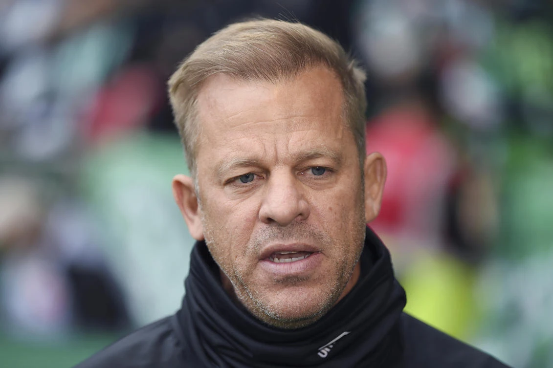 Bremen coach quits over claims of fake vaccine certificate