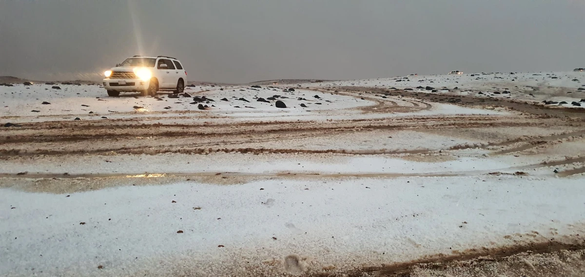 A picture shared by a social media users reportedly shows the snowfall in the city of Qurayyat, in Al Jawf Province. (Twitter) in