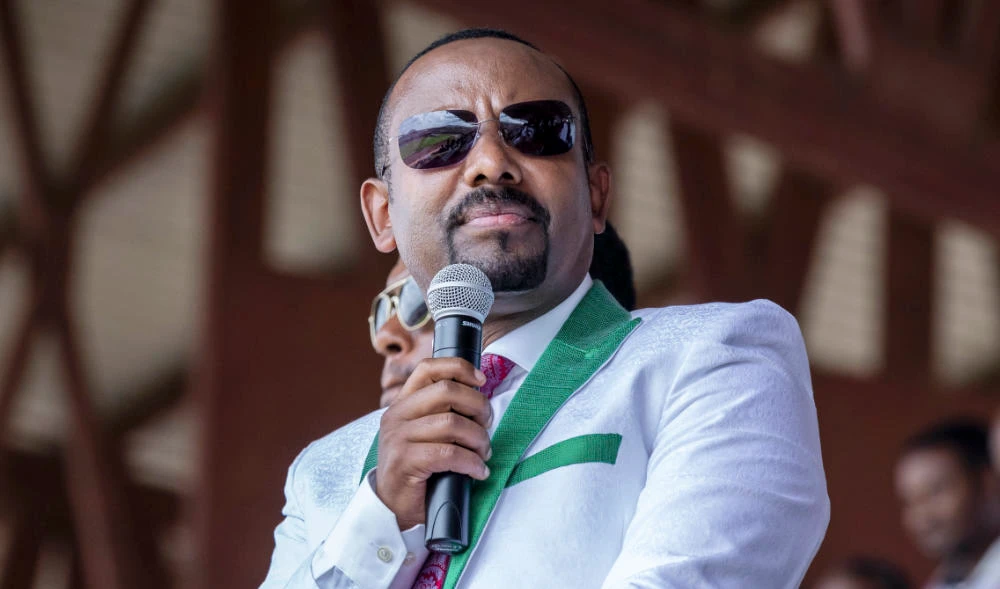 Ethiopia PM says he will lead army ‘from the battlefront’