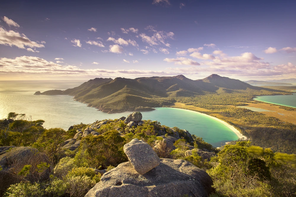 Australia backs $5bn Tasmania green energy hub plan