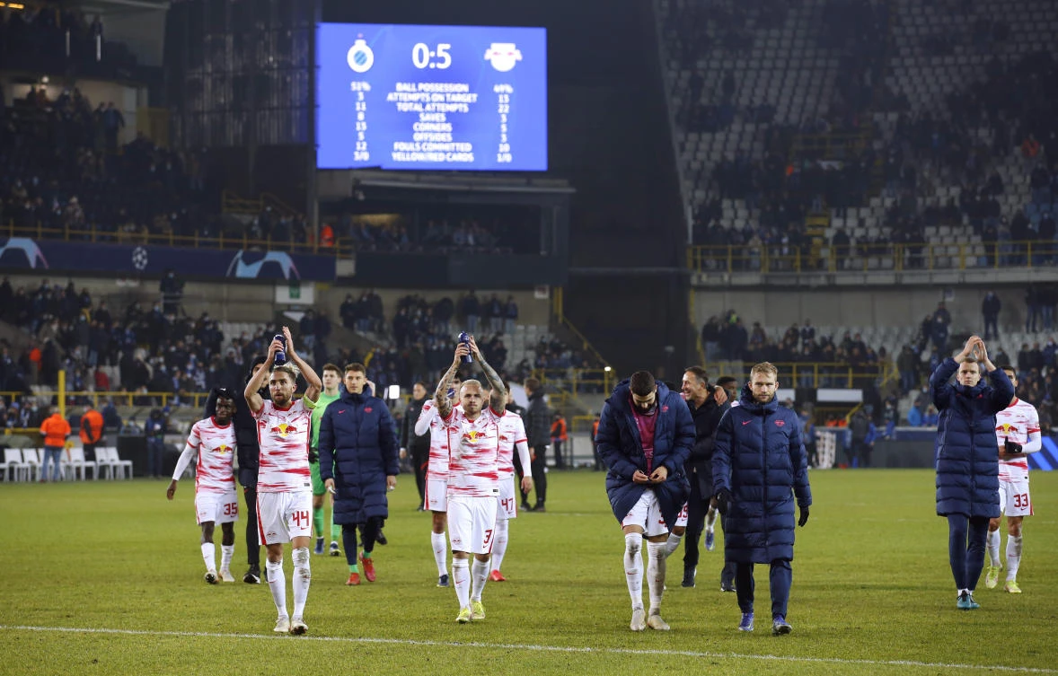 Leipzig in empty stadium as virus bites back in Bundesliga