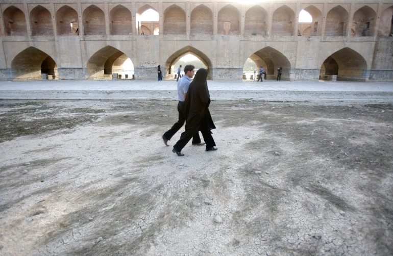 The dried-up riverbed of the Zayandeh Rud in Isfahan. (Reuters)