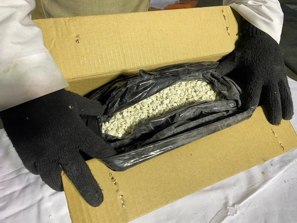 Saudi authorities seize massive drug haul hidden in cardamom container