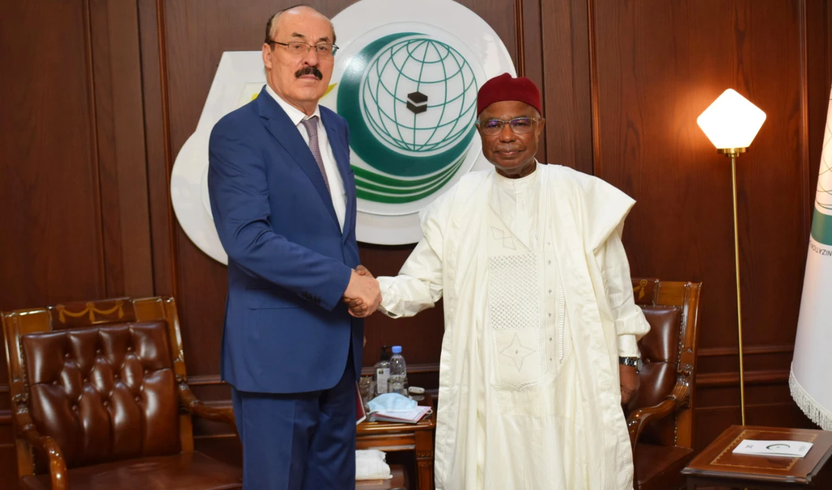 Earlier, Taha met a number of foreign envoys to Saudi Arabia. (SPA)