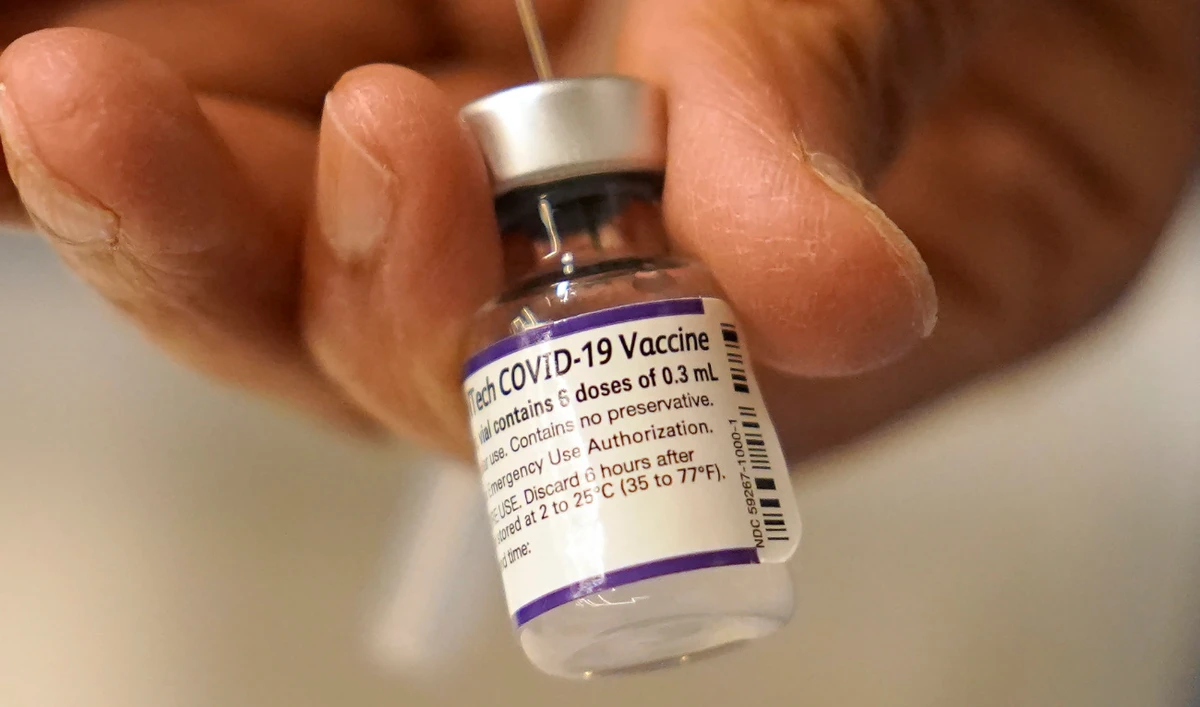 Pfizer booster study lifts mood over omicron variant