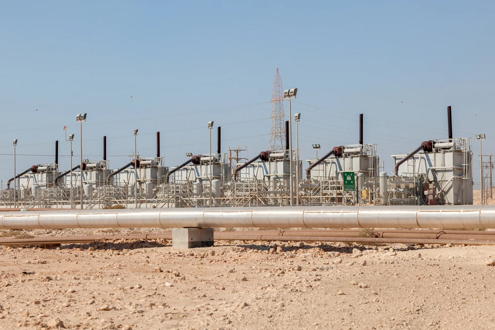 Saudi Arabia and Kuwait working on increasing oil production from Khafji and Wafra