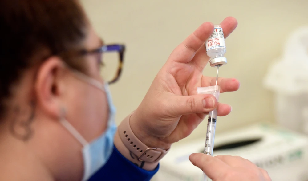 More than 48 million COVID-19 vaccine doses have been administered in Saudi Arabia. (AP)
