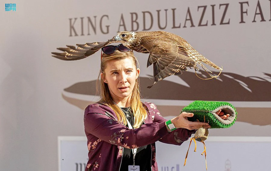 Falconers from nine countries compete at King Abdulaziz Falconry Festival in Riyadh
