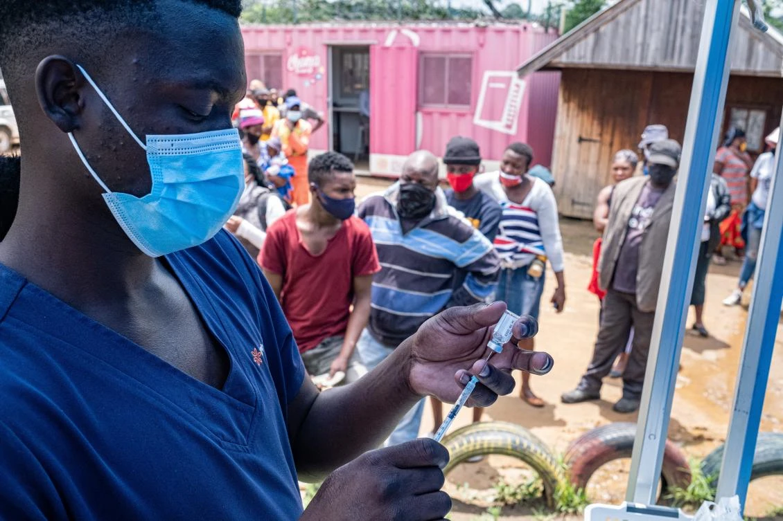 Pfizer set to oust AstraZeneca as top supplier of COVID-19 shots to poor nations