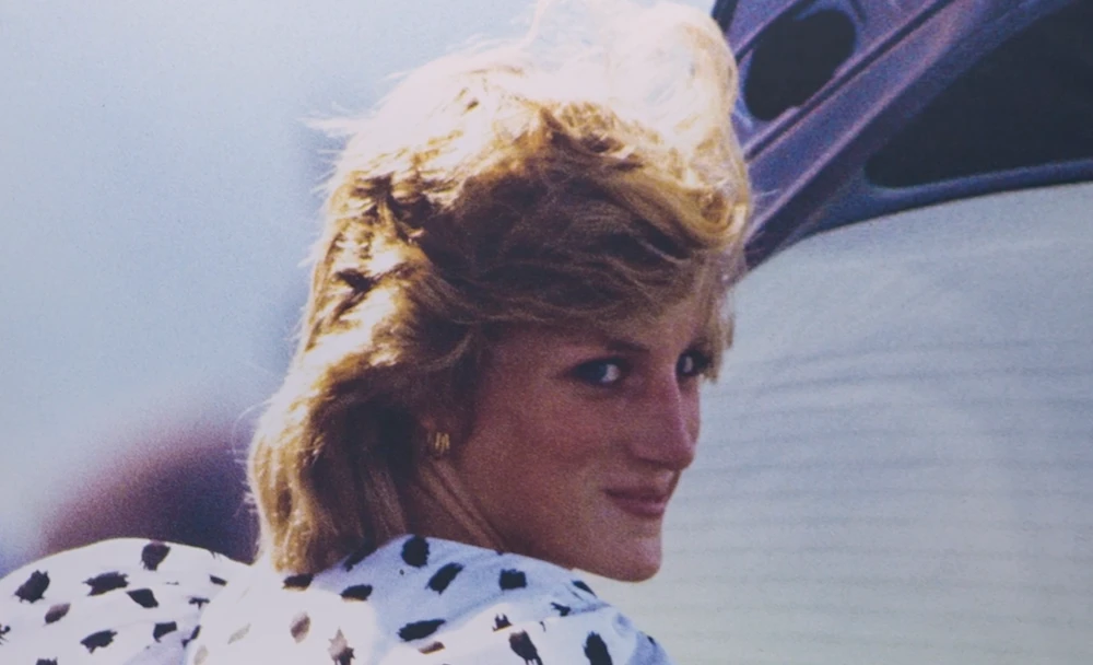 New exhibition allows people to experience private life of Princess Diana