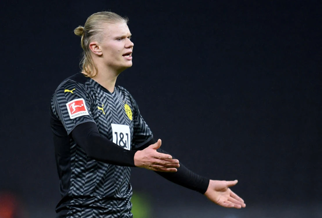 Dortmund loss at Hertha leaves Bayern nine points clear