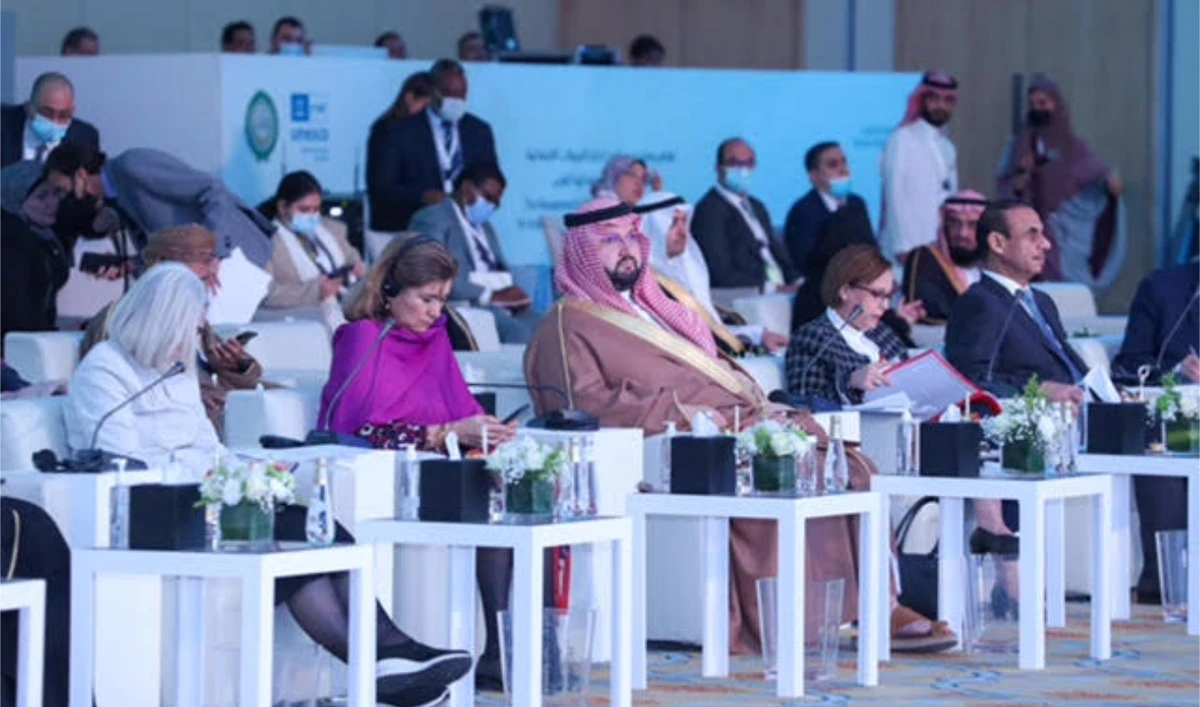 Arab ministers and UNESCO officials discuss COVID response and recovery