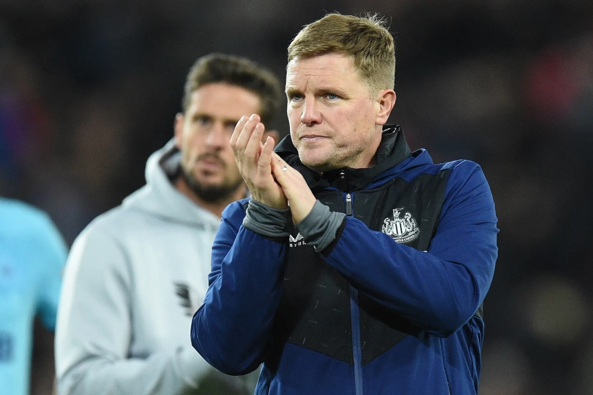 Newcastle United's English head coach Eddie Howe applauds supporters after the English Premier League football match between Liverpool and Newcastle United at Anfield. (File/AFP)