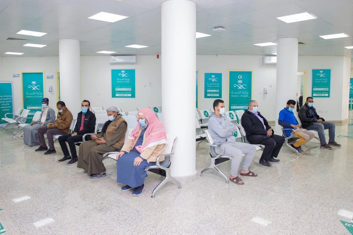 Saudi Arabia records 1 COVID-19 death, 389 new infections