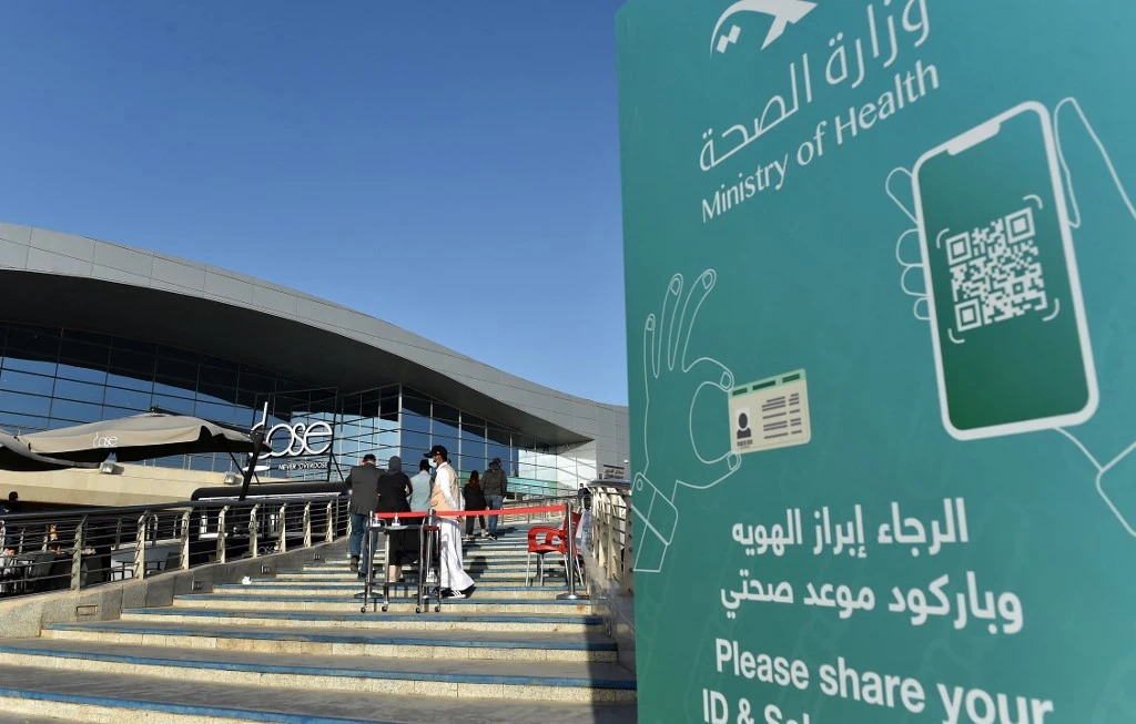 COVID-19: Saudi Arabia says masks and social distancing mandatory in all indoor, outdoor areas