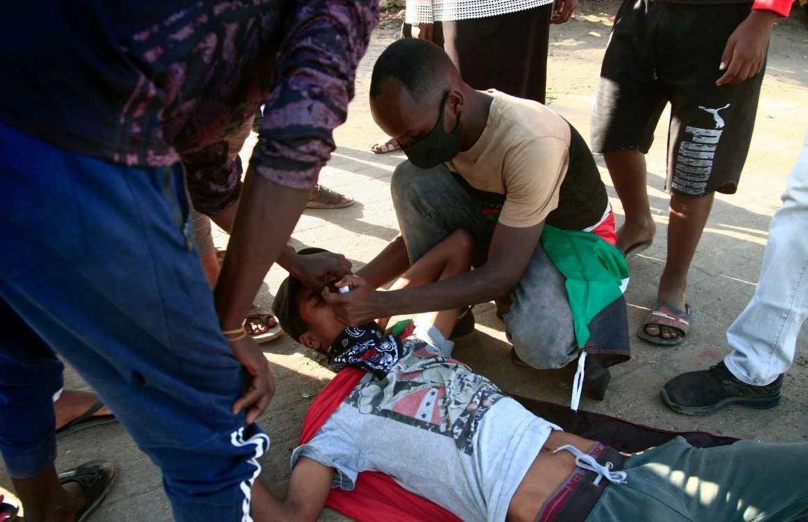 Sudanese gunmen loot UN food aid warehouse in Darfur