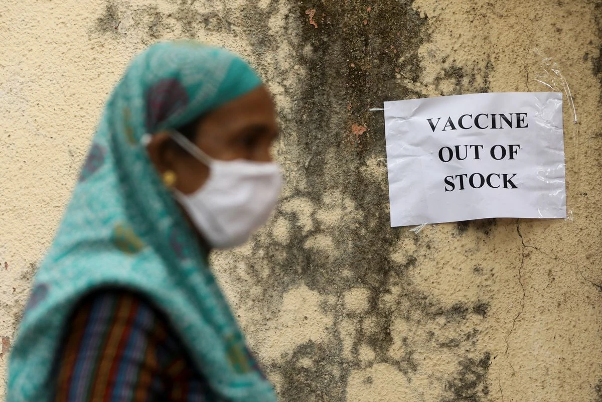 A notice about the shortage of COVID-19 vaccine supplies is seen at a vaccination centre, in Mumbai, India, April 8, 2021. (Reuters)
