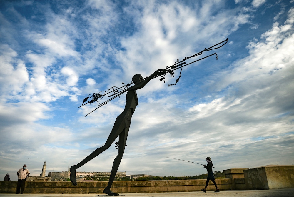 View of a large-format sculpture installed within the framework of the Detrás del Muro (Behind the Wall) project of the 14th Havana Biennial, on January 4, 2022. (AFP)