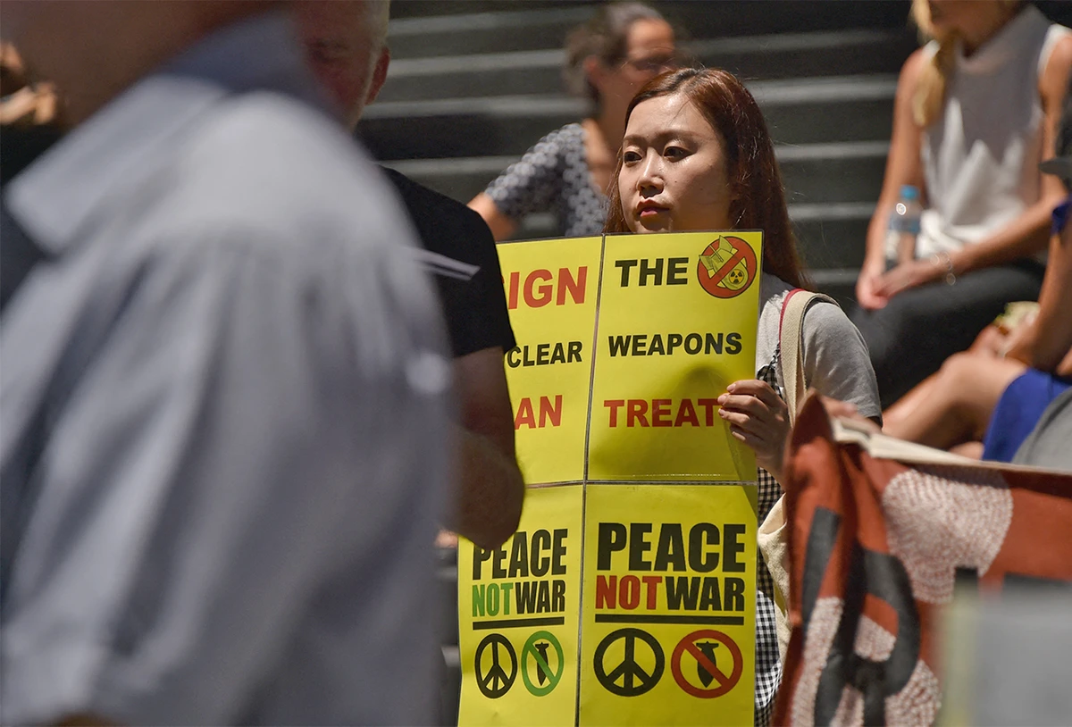World powers make rare pledge to prevent nuclear weapons spread