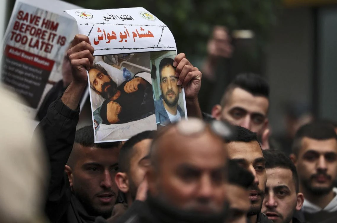 Palestinian prisoner ends hunger strike in deal with Israel