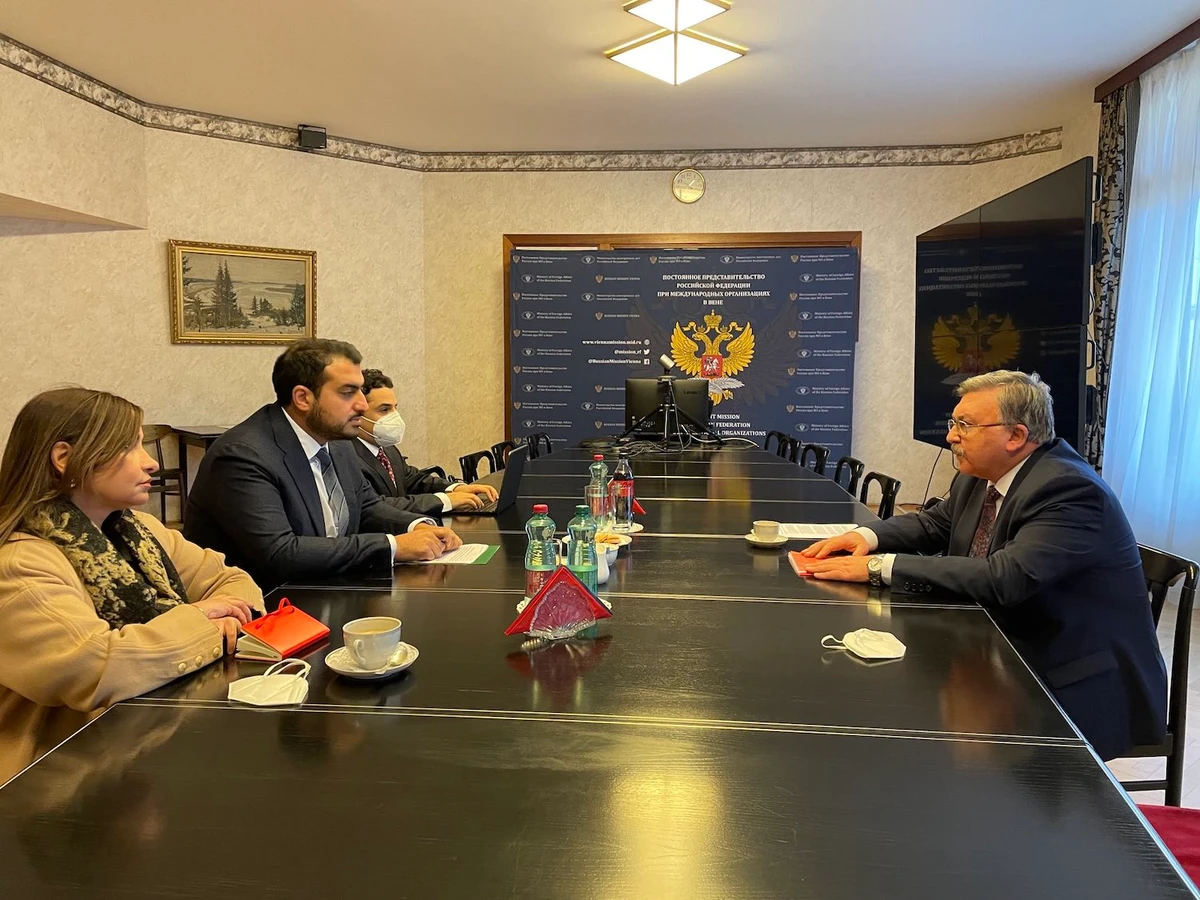 Mikhail Ulyanov briefs Prince Abdullah bin Khalid bin Sultan and his team on nuclear deal talks in Vienna. (@Amb_Ulyanov)
