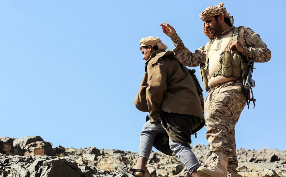 Yemen troops prepare to seize key province from Houthis