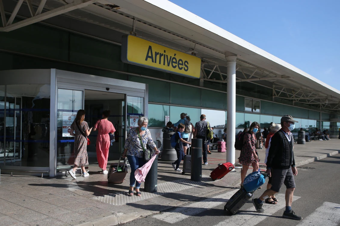 France to ease UK travel restrictions