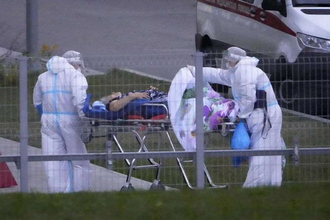Russia backs away from unpopular anti-coronavirus measures