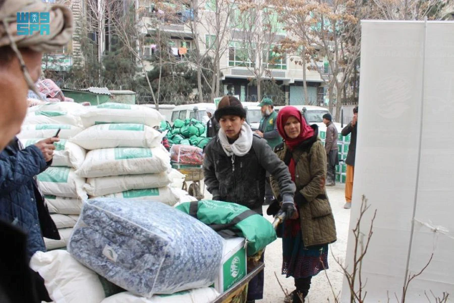 The center distributed on Saturday 17 tons of aid. (SPA)