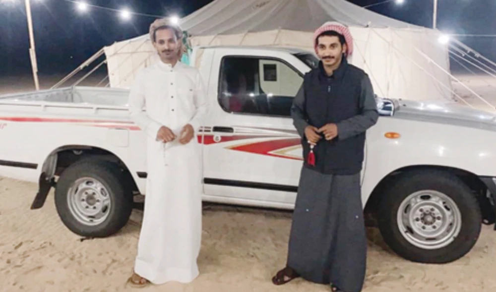 Amateur Saudi truck driver steals spotlight at Dakar Rally in viral video
