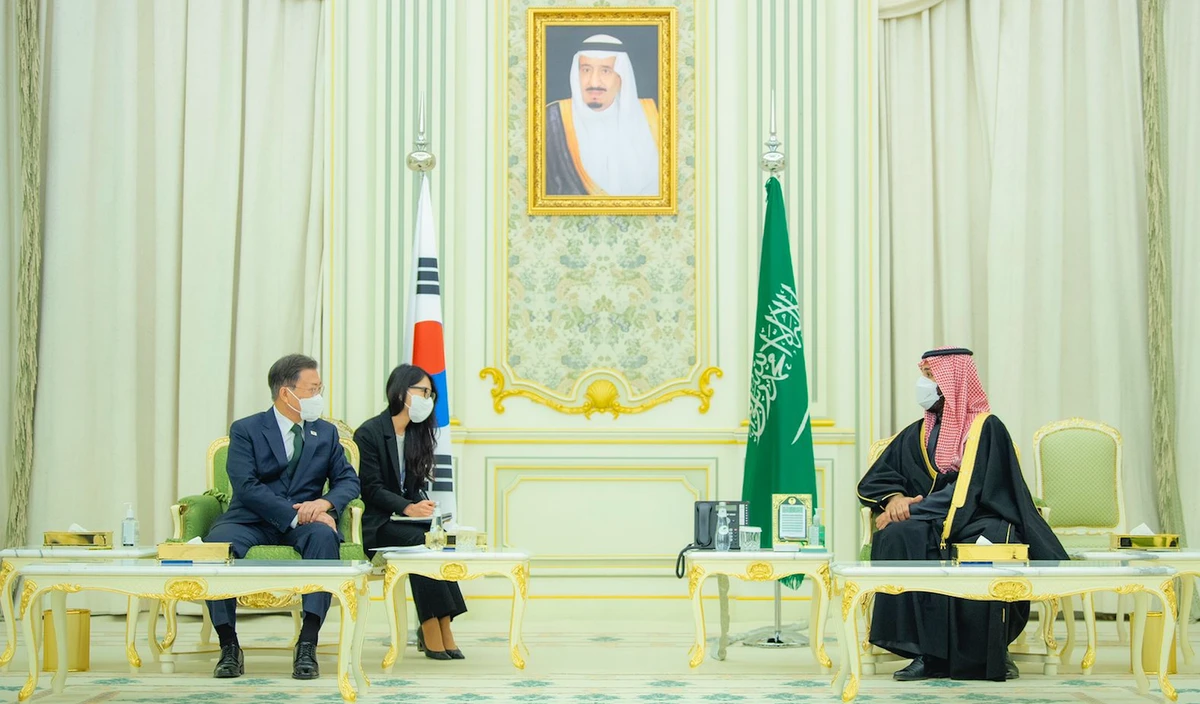 Saudi crown prince holds talks with South Korean president during visit to Kingdom