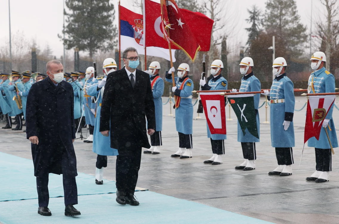 Turkey’s Erdogan, Serbia’s Vucic agree to broker Bosnia crisis talks