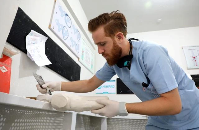 Syrian boy to receive four prosthetic limbs in Italy