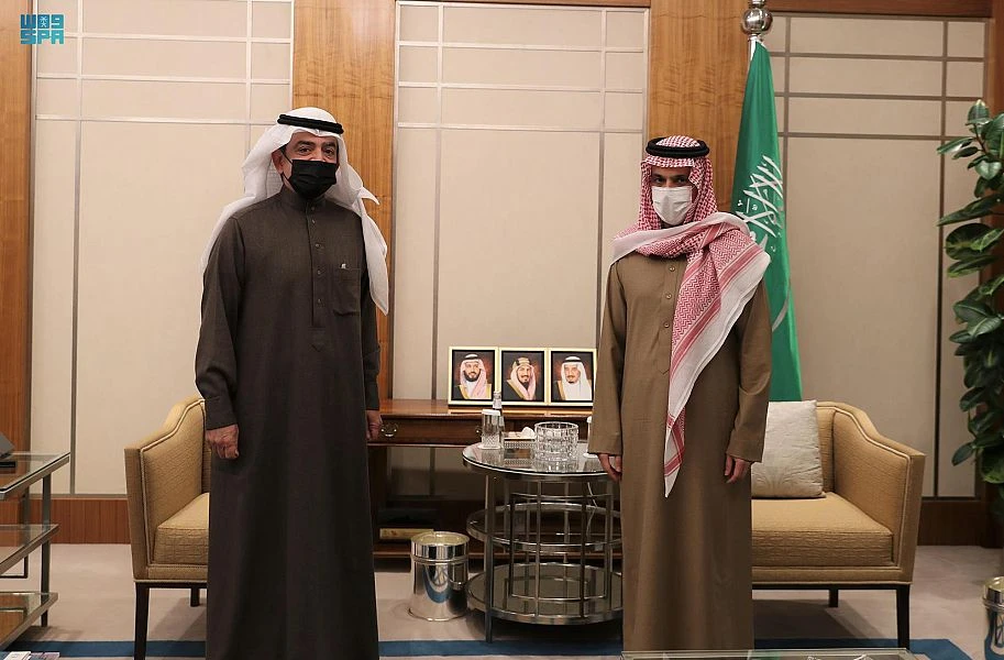 Saudi foreign minister meets ICESCO director in Riyadh