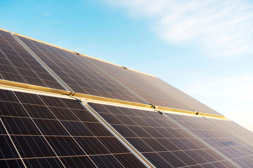 Indonesia to develop $4bn polysilicon industry to boost solar panel production