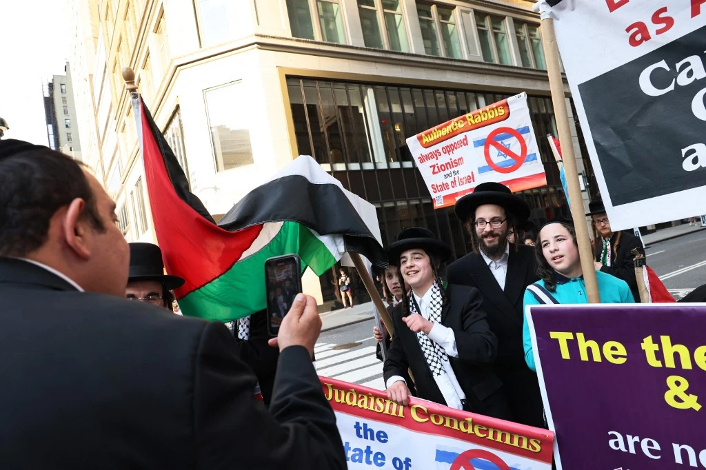 Since 2015, 28 of America’s 50 states have passed laws that restrict the rights of citizens to boycott Israel’s government over its policies toward Palestinians. (File/AFP)