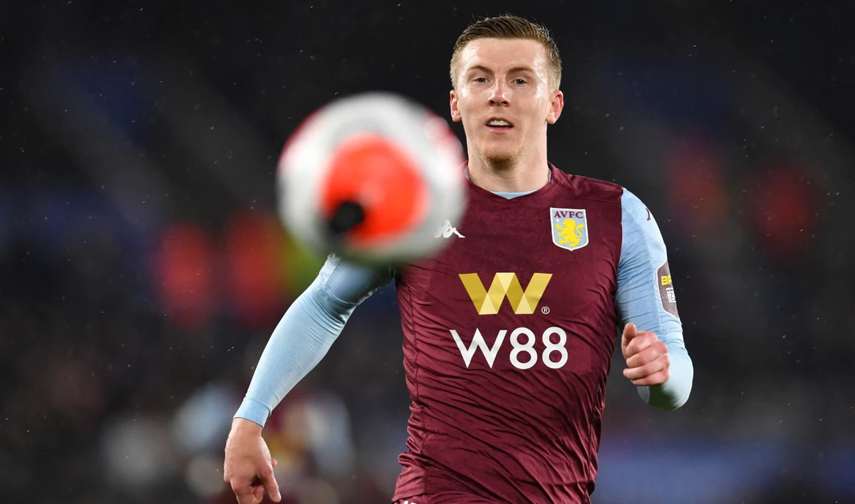 Newcastle complete signing of Matt Targett on loan from Aston Villa