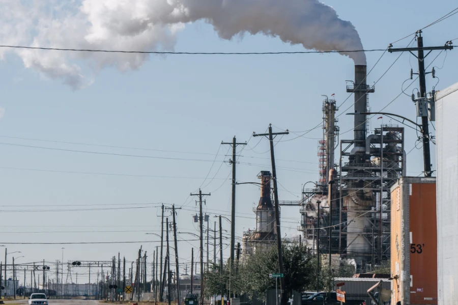 Highest oil market prices for seven years amid multiple challenges