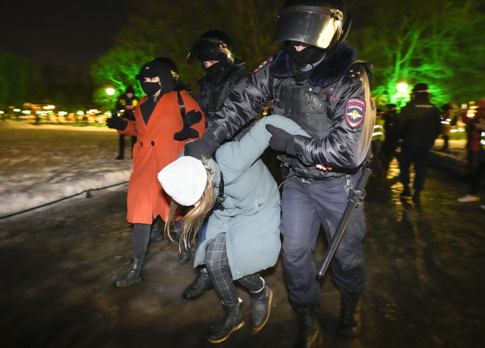 Police detain demonstrators during an action against Russia's attack on Ukraine in St. Petersburg, Russia, Monday, Feb. 28, 2022. (AP)