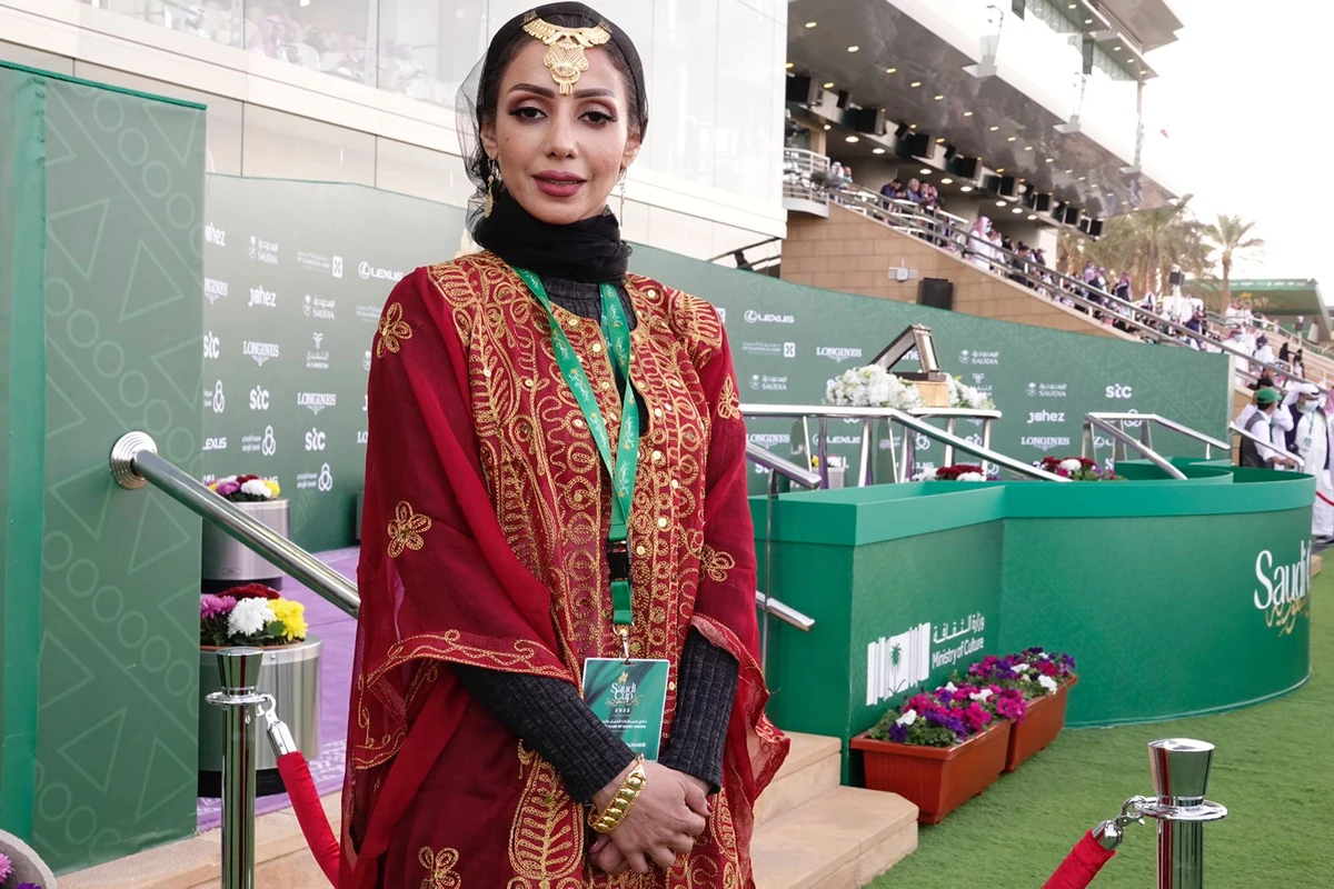 It was not just on track where the stakes were high at the Saudi Cup, once again the fashion stakes were raised off track as spectators pulled out all the stops and dressed to impress. (AN Photo/Huda Bashatah)