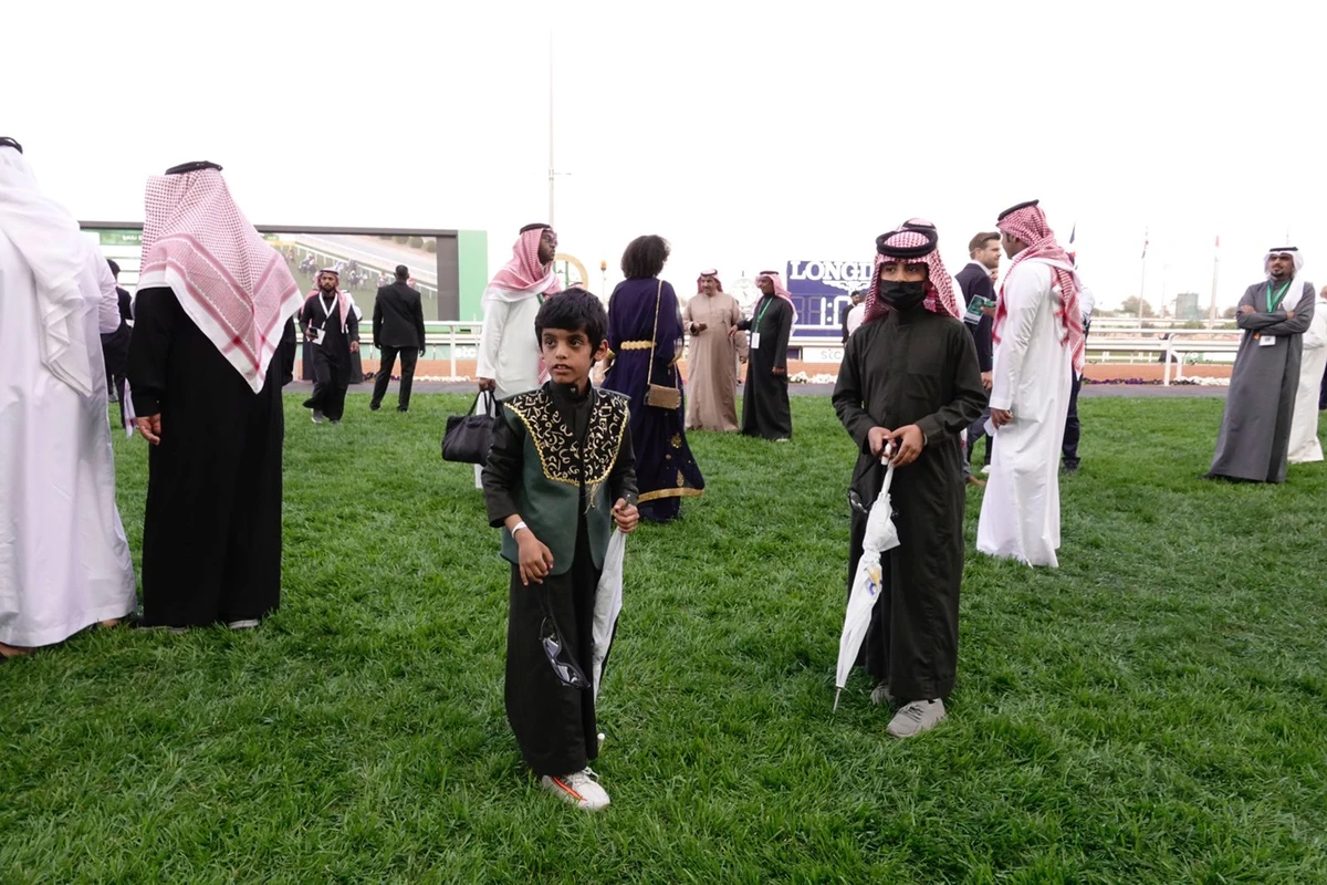 It was not just on track where the stakes were high at the Saudi Cup, once again the fashion stakes were raised off track as spectators pulled out all the stops and dressed to impress. (AN Photo/Huda Bashatah)
