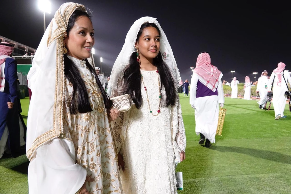 It was not just on track where the stakes were high at the Saudi Cup, once again the fashion stakes were raised off track as spectators pulled out all the stops and dressed to impress. (AN Photo/Huda Bashatah)
