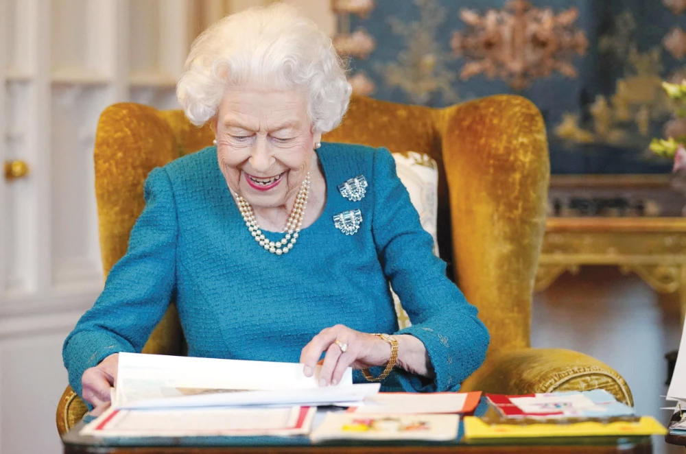 Queen Elizabeth quietly marks 70 years on the British throne